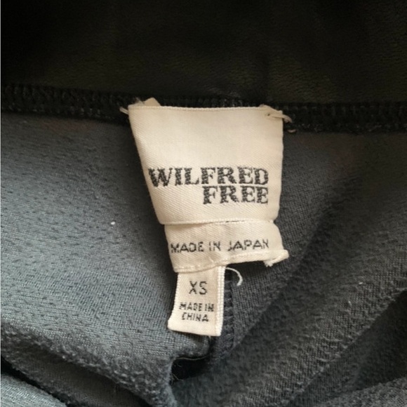 Aritzia leggings - Picture 2 of 2